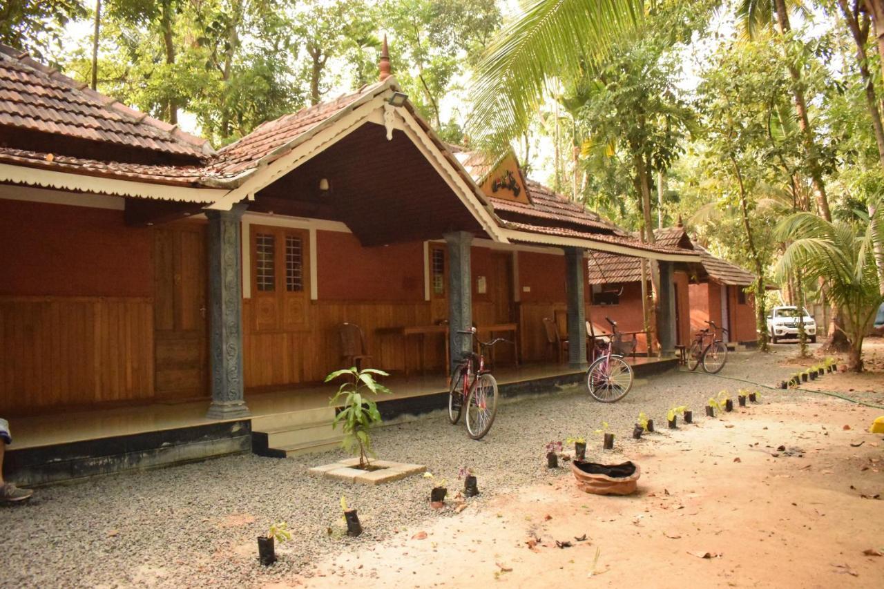 Mundro Green Land Heritage Villa By Voye Homes Mundrothuruth ภายนอก รูปภาพ